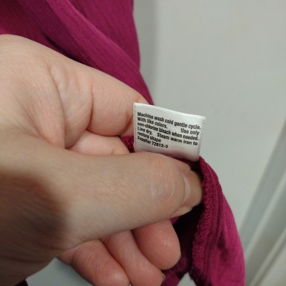 NWT a.n.a. Women's Fuchsia Lace Bodice Cold Shoulder Top Sz M-Boho Barbiecore - Picture 7 of 8